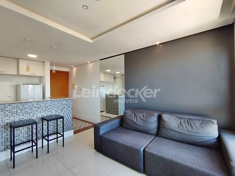 Loft para alugar com 37m², 1 dormitório, 1 vaga no bairro Três Figueiras em Porto Alegre