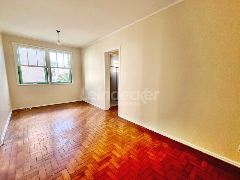 Apartamento para alugar com 67m², 2 dormitórios no bairro Petrópolis em Porto Alegre