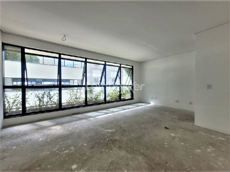 Sala para alugar com 33m², 1 vaga no bairro Higienópolis em Porto Alegre