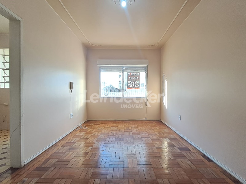 Apartamento para alugar com 50m², 1 dormitório no bairro Menino Deus em Porto Alegre
