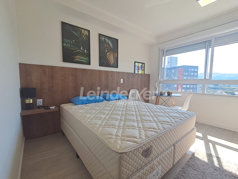 Apartamento para alugar com 35m², 1 dormitório, 1 vaga no bairro Partenon em Porto Alegre