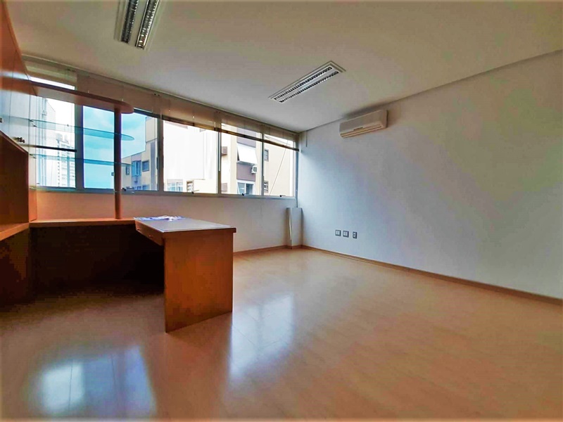 Sala para alugar com 54m², 1 vaga no bairro Petrópolis em Porto Alegre
