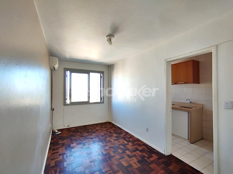 Apartamento para alugar com 44m², 1 dormitório no bairro Centro em Porto Alegre