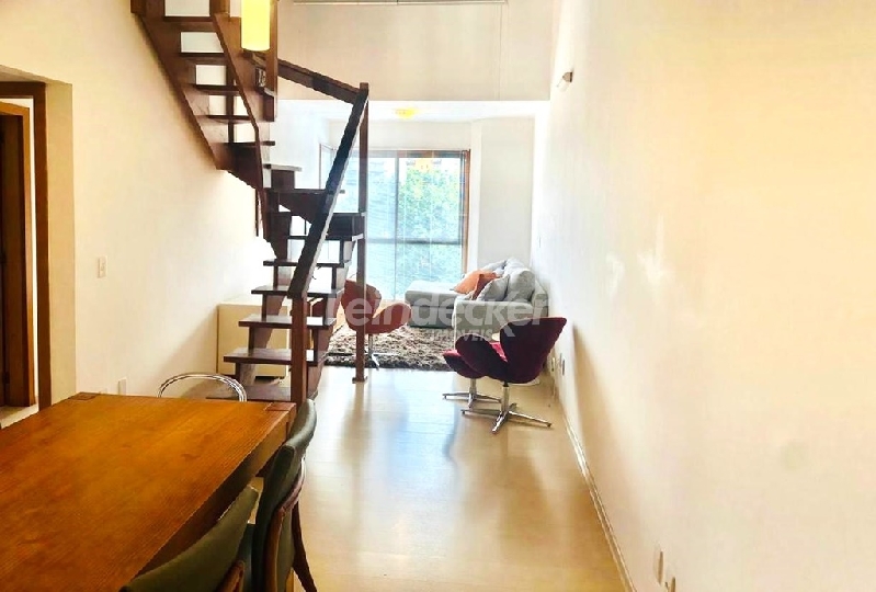 Cobertura para alugar com 125m², 2 dormitórios, 2 vagas no bairro Petrópolis em Porto Alegre