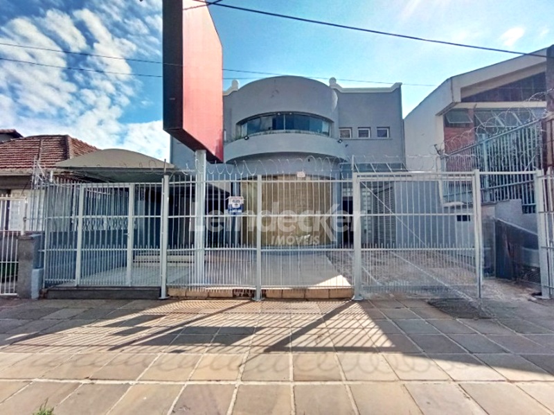 Depósito para alugar com 765m², 2 vagas no bairro Navegantes em Porto Alegre