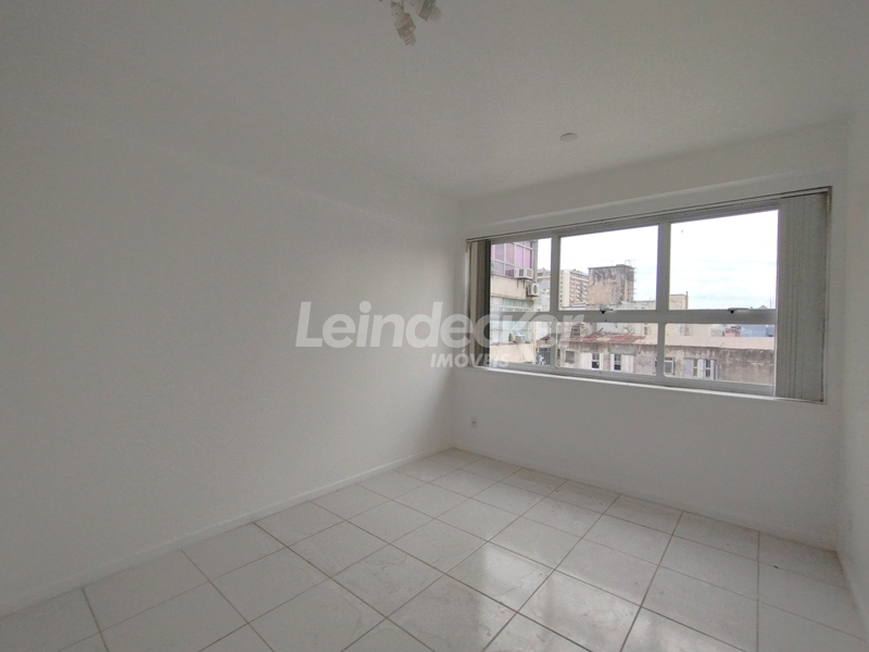 Sala para alugar com 26m² no bairro Centro em Porto Alegre