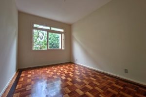 Casa para alugar com 130m², 3 dormitórios no bairro Medianeira em Porto Alegre - Foto 11