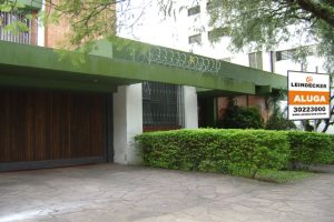 Casa Comercial para alugar com 318m², 3 dormitórios, 2 vagas no bairro Boa Vista em Porto Alegre - Foto 1