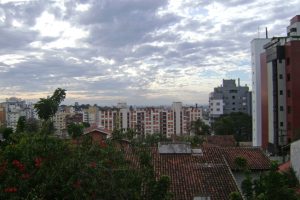 Casa Comercial para alugar com 318m², 3 dormitórios, 2 vagas no bairro Boa Vista em Porto Alegre - Foto 12
