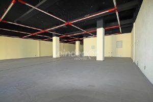 Loja para alugar com 805m², 11 vagas no bairro Partenon em Porto Alegre - Foto 3