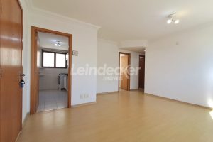 Apartamento para alugar com 73m², 3 dormitórios, 2 vagas no bairro Menino Deus em Porto Alegre - Foto 3
