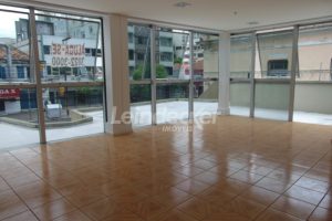 Sala para alugar com 42m² no bairro Floresta em Porto Alegre - Foto 1