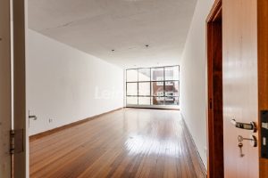 Sala para alugar com 46m² no bairro Independência em Porto Alegre - Foto 1