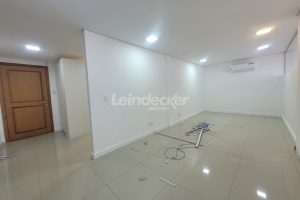 Apartamento para alugar com 51m², 1 dormitório, 1 vaga no bairro Menino Deus em Porto Alegre - Foto 3