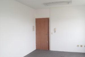 Sala para alugar com 28m², 1 vaga no bairro Floresta em Porto Alegre - Foto 2