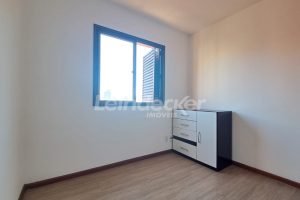 Apartamento para alugar com 73m², 3 dormitórios, 2 vagas no bairro Chácara das Pedras em Porto Alegre - Foto 15