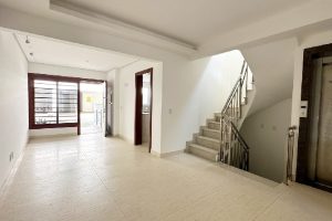 Casa em Condomínio para alugar com 272m², 3 dormitórios, 3 vagas no bairro Praia de Belas em Porto Alegre - Foto 4