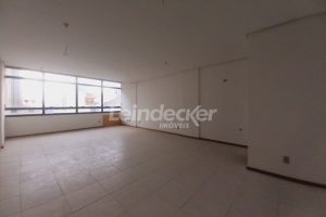 Sala para alugar com 45m², 1 vaga no bairro São Geraldo em Porto Alegre - Foto 2