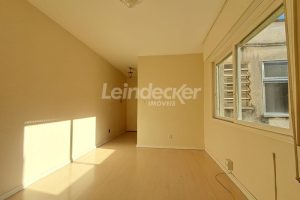 Apartamento para alugar com 70m², 2 dormitórios, 1 vaga no bairro Petrópolis em Porto Alegre - Foto 2
