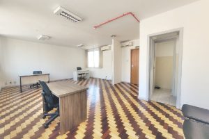 Sala para alugar com 47m² no bairro Centro em Porto Alegre - Foto 2
