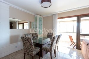 Apartamento para alugar com 110m², 3 dormitórios, 1 vaga no bairro Menino Deus em Porto Alegre - Foto 9