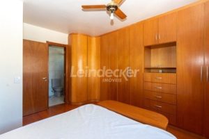 Apartamento para alugar com 110m², 3 dormitórios, 1 vaga no bairro Menino Deus em Porto Alegre - Foto 18