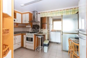 Apartamento para alugar com 110m², 3 dormitórios, 1 vaga no bairro Menino Deus em Porto Alegre - Foto 19