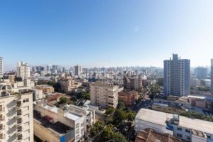 Apartamento para alugar com 110m², 3 dormitórios, 1 vaga no bairro Menino Deus em Porto Alegre - Foto 24