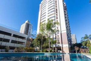 Apartamento para alugar com 110m², 3 dormitórios, 1 vaga no bairro Menino Deus em Porto Alegre - Foto 29