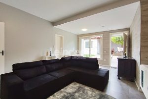 Casa para alugar com 223m², 2 dormitórios, 3 vagas no bairro Três Figueiras em Porto Alegre - Foto 3