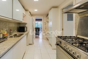 Apartamento para alugar com 161m², 3 dormitórios, 3 vagas no bairro Moinhos de Vento em Porto Alegre - Foto 10