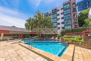 Cobertura para alugar com 302m², 4 dormitórios, 3 vagas no bairro Menino Deus em Porto Alegre - Foto 24