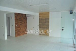 Casa Comercial para alugar com 250m² no bairro Santa Cecilia em Porto Alegre - Foto 5