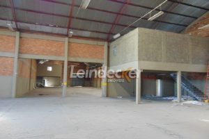 Depósito para alugar com 1.312m² no bairro Navegantes em Porto Alegre - Foto 10