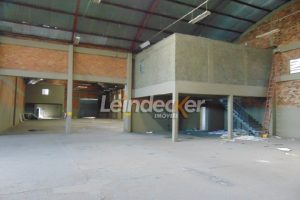 Depósito para alugar com 1.312m² no bairro Navegantes em Porto Alegre - Foto 11