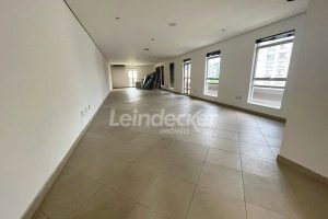 Sala para alugar com 102m² no bairro Floresta em Porto Alegre - Foto 3