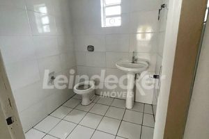 Sala para alugar com 102m² no bairro Floresta em Porto Alegre - Foto 7