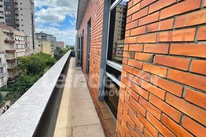 Sala para alugar com 102m² no bairro Floresta em Porto Alegre - Foto 8