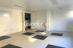 Conjunto para alugar com 200m² no bairro Rio Branco em Porto Alegre - Foto 13