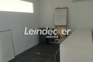 Conjunto para alugar com 200m² no bairro Rio Branco em Porto Alegre - Foto 14