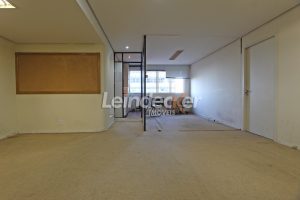 Sala para alugar com 75m² no bairro Centro em Porto Alegre - Foto 7