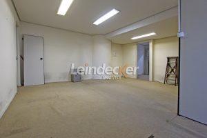 Sala para alugar com 75m² no bairro Centro em Porto Alegre - Foto 8