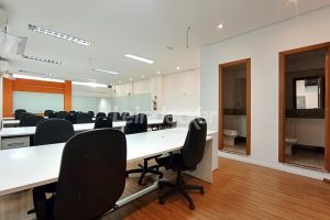 Prédio para alugar com 600m², 1 vaga no bairro Petrópolis em Porto Alegre - Foto 3