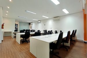 Prédio para alugar com 600m², 1 vaga no bairro Petrópolis em Porto Alegre - Foto 4