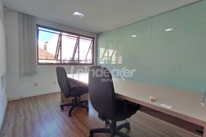 Prédio para alugar com 600m², 1 vaga no bairro Petrópolis em Porto Alegre - Foto 17