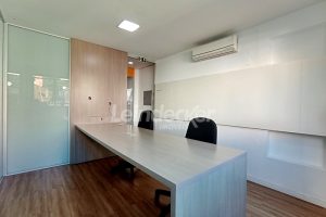 Prédio para alugar com 600m², 1 vaga no bairro Petrópolis em Porto Alegre - Foto 18