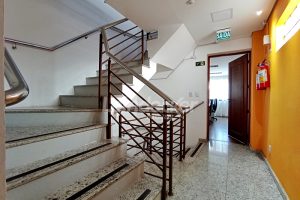 Prédio para alugar com 600m², 1 vaga no bairro Petrópolis em Porto Alegre - Foto 28