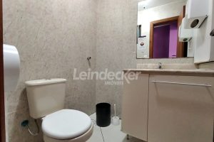 Prédio para alugar com 600m², 1 vaga no bairro Petrópolis em Porto Alegre - Foto 32