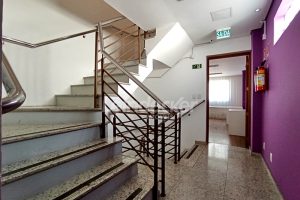 Prédio para alugar com 600m², 1 vaga no bairro Petrópolis em Porto Alegre - Foto 36