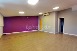 Prédio para alugar com 600m², 1 vaga no bairro Petrópolis em Porto Alegre - Foto 38